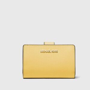 New Michael Kors Medium Crossgrain Leather Wallet Honey
